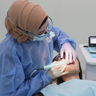 /img/33039-teeth-whitening-sharjah-cost.webp