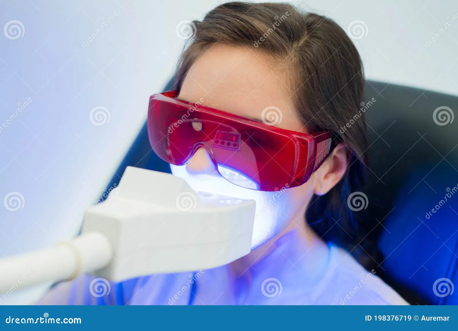 33084 ktp laser teeth whitening patient consultation